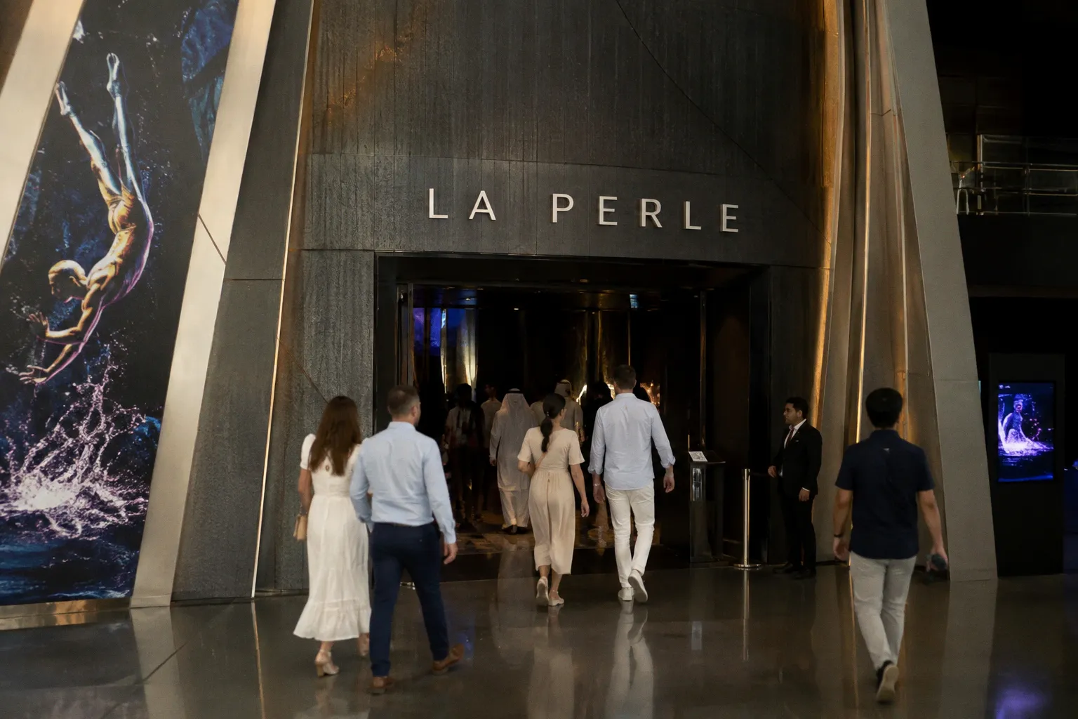 La Perle by Dragone visite : l'essentiel pour votre soirée