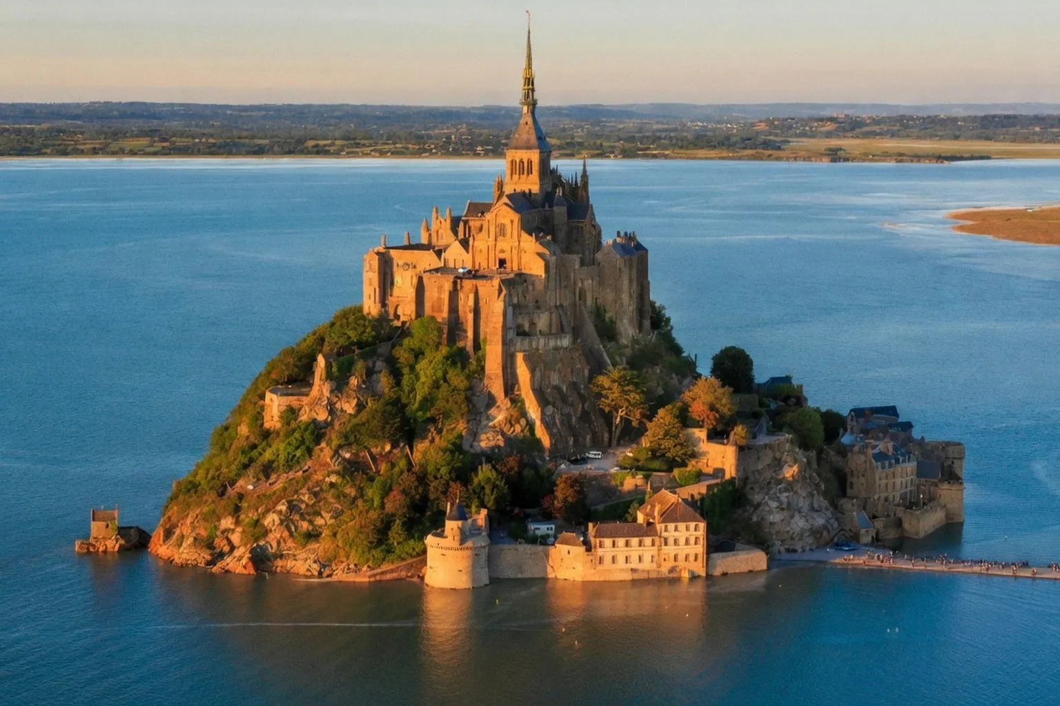 Pourquoi la Normandie et la Bretagne deviennent les destinations privilégiées du printemps